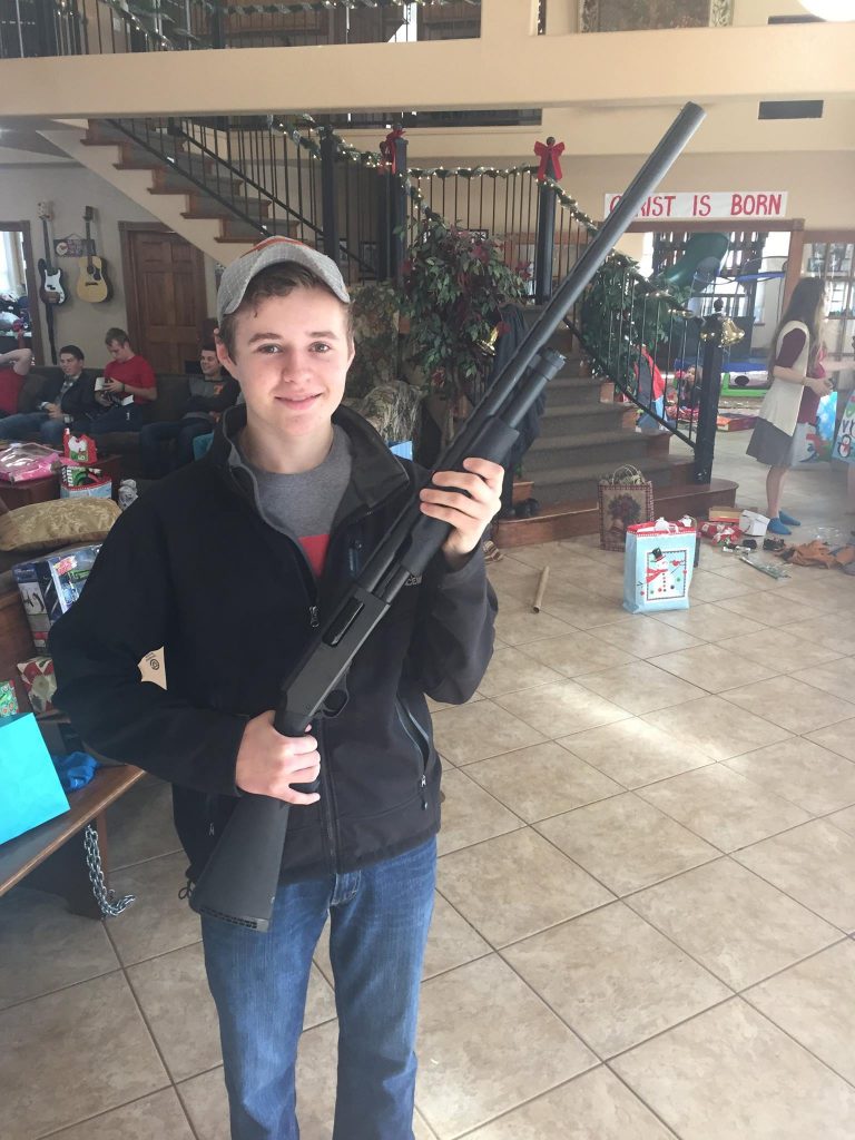 Jedediah Duggar Gun Photo The Hollywood Gossip
