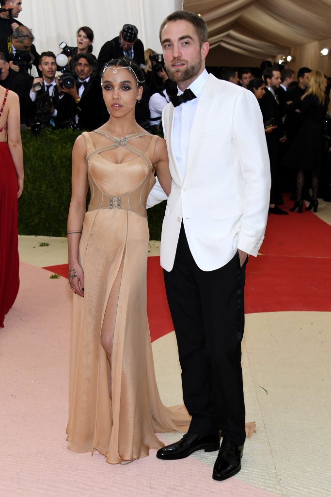 FKA Twigs and Robert Pattinson: 2016 Costume Institute Gala