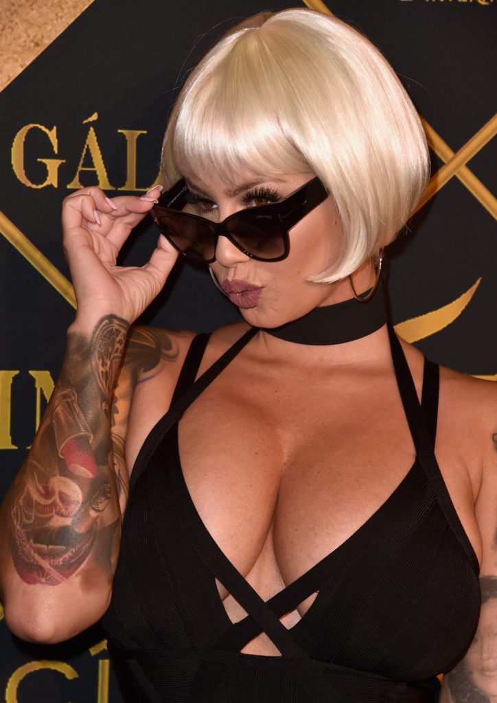 Amber Rose Wigs Out