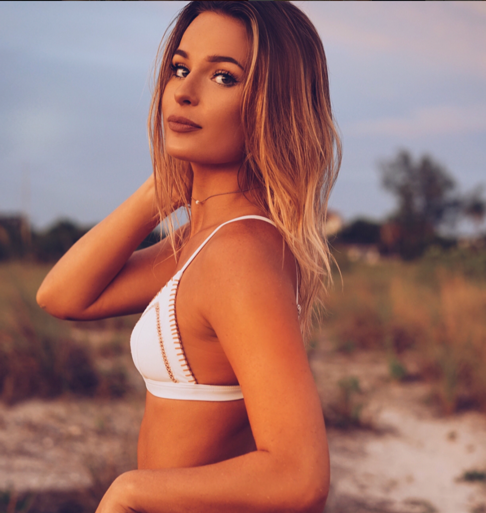 Juliette Porter Poses - The Hollywood Gossip