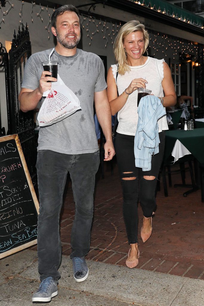 Ben Affleck Back Together With Lindsay Shookus!!! The Hollywood Gossip