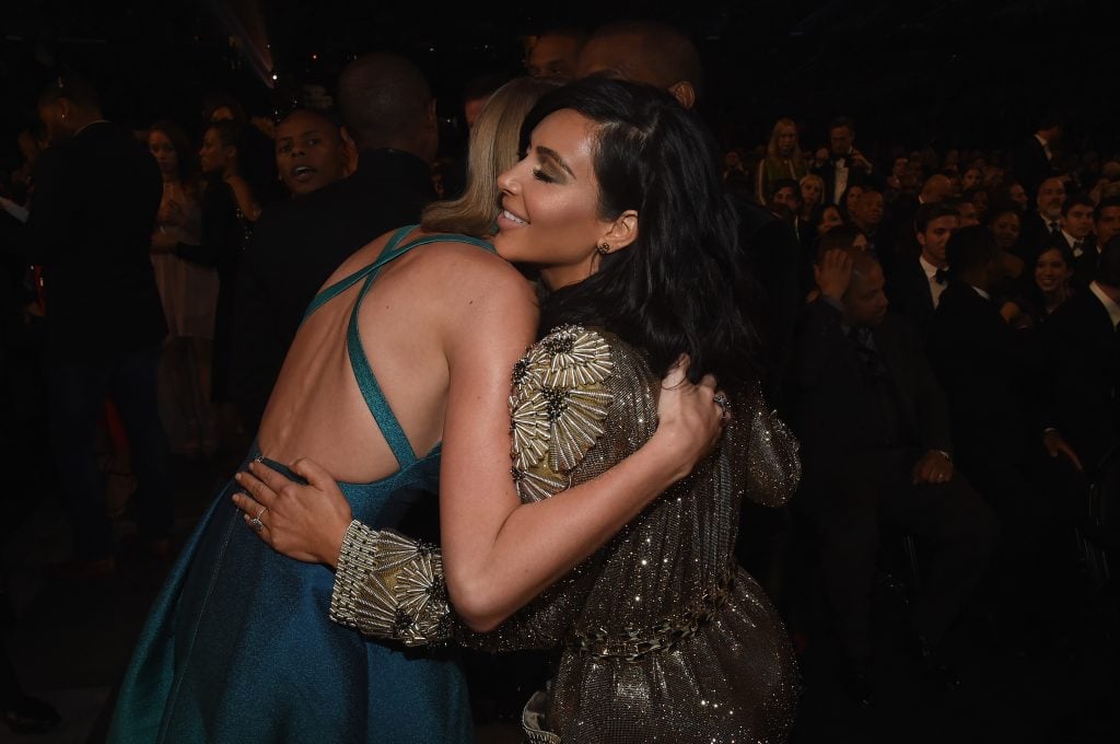 Taylor Swift Hugs Kim Kardashian