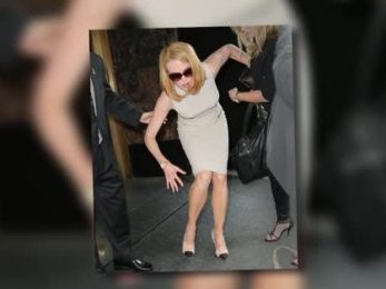 Nicole Kidman Knocked Down By Photographer on Bike, Reportedly Pressing