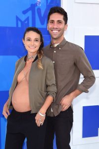 Nev Schulman Laura Perlongo VMAs 2016