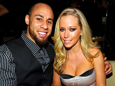 Kendra Wilkinson and Hank Baskett: When Will They Split? - The