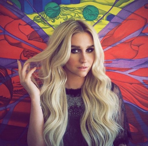 Kesha Abuses, GlitterBombs Dinosaurs During Museum Visit The