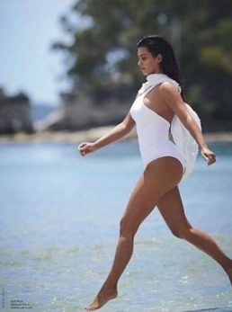 Kim Kardashian Booty: Photoshopped for Australian Vogue? - The