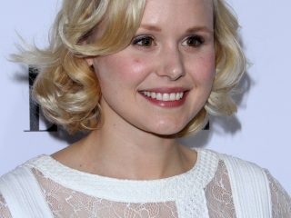Alison Pill: Topless on Twitter! - The Hollywood Gossip