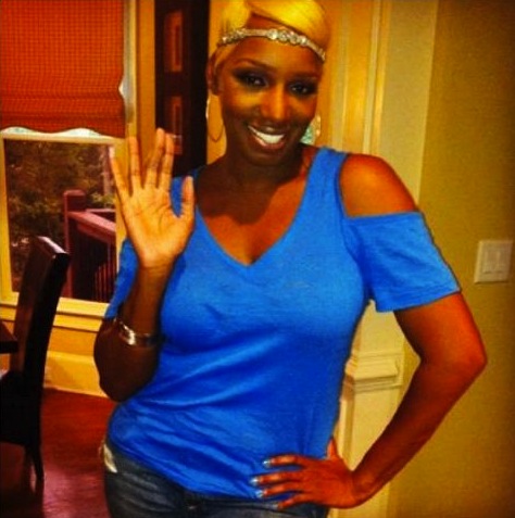 NeNe Leakes Waves - The Hollywood Gossip