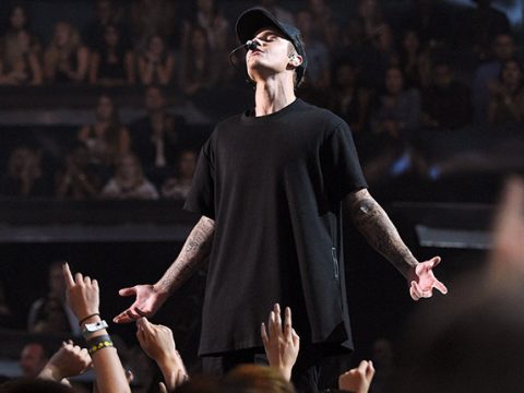 Justin Bieber VMA Performance Pic