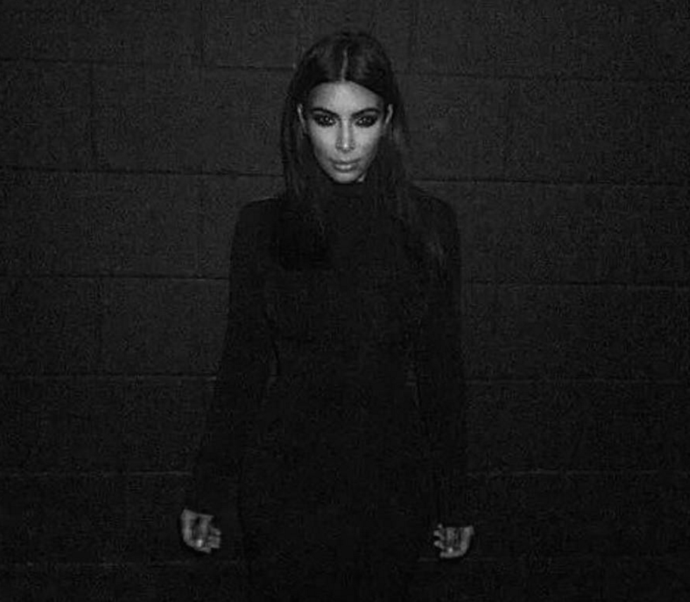 Kim Kardashian: Nude in the Desert! - The Hollywood Gossip