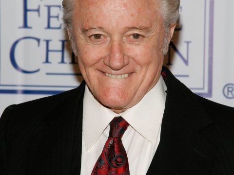 Robert Vaughn Photo