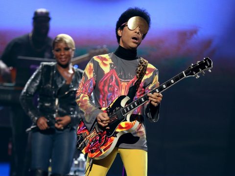 Prince Performs with Mary J. Blige: 2012 iHeartRadio Music Festival