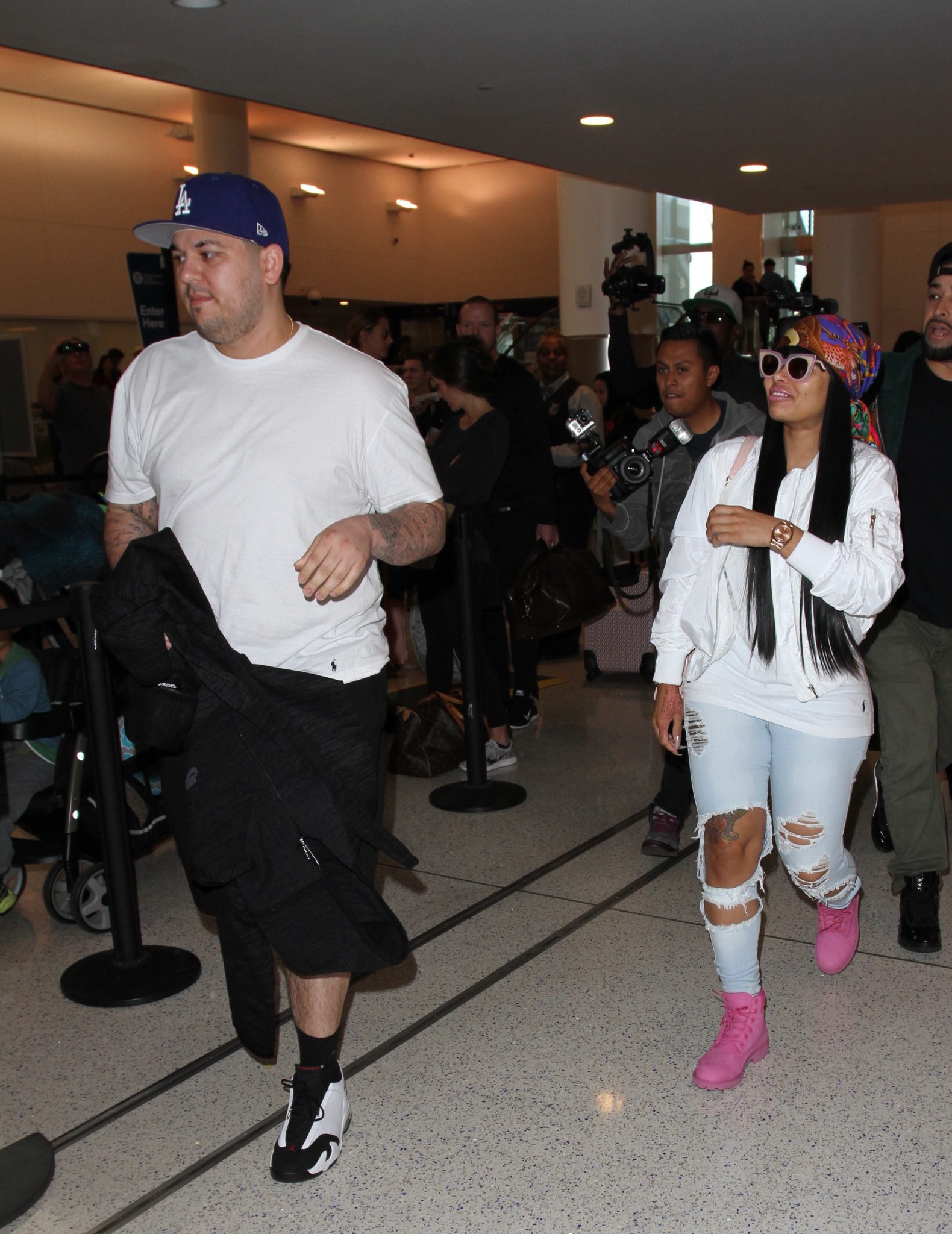 Rob Kardashian to Undergo Gastric Bypass After Reaching 300 Pounds, Source Says The Hollywood