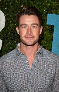 Robert Buckley Pic