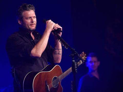 Blake Shelton Performance Whskey Tango