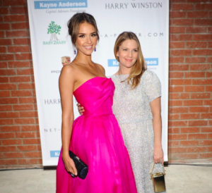Jessica Alba And Drew Barrymore Looking Great