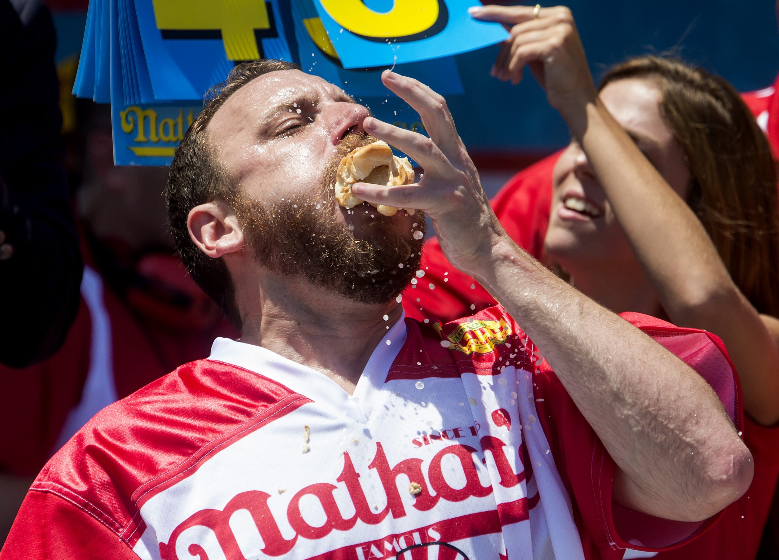Joey chestnut sets hot dog eating record the hollywood gossip
