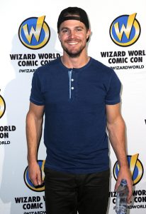 Stephen Amell At Philadelphia Comic Con 2016