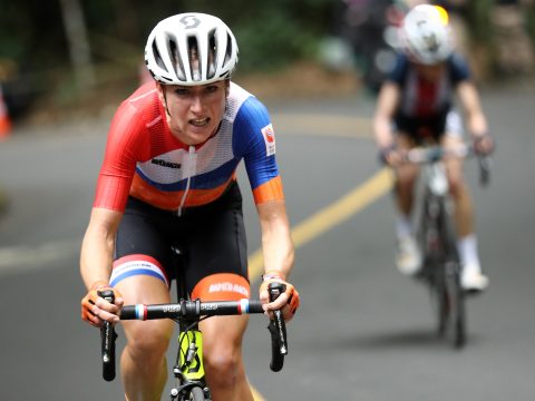 Annemiek van Vleuten: Dutch Cyclist Wipes Out During Olympic Race