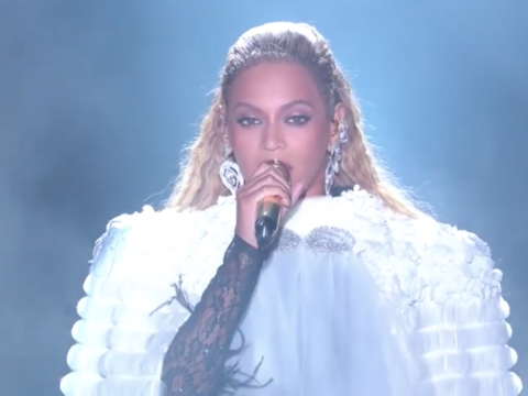 Beyonce VMA Performance Photo