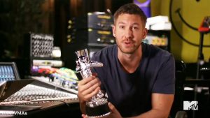 Calvin Harris Snubs Taylor Swift In Acceptance Speech