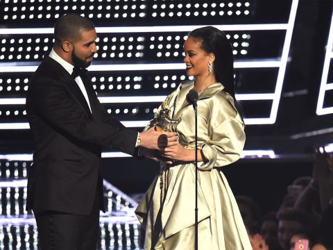 Drake GUSHES Over Rihanna at MTV VMAs