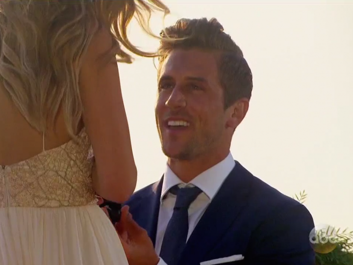 Jordan Rodgers Proposes