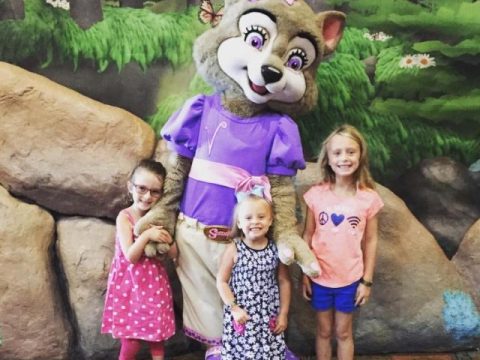 Leah Messer: United Airlines DESTROYS Daughter's Wheelchair - The