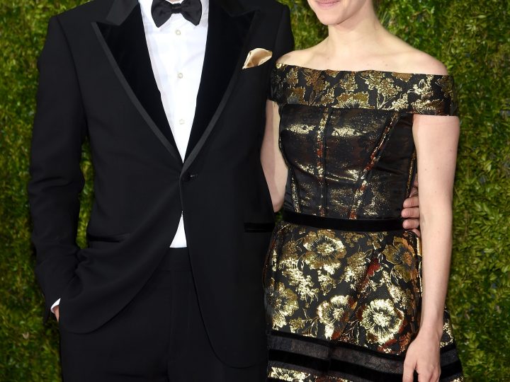 Amanda Seyfried, Thomas Sadoski Image