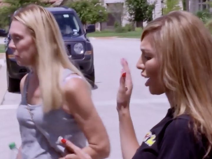 Farrah Abraham Flips Out on Mom Photo