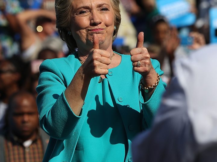 Hillary Clinton: Awkward Thumbs-Up!