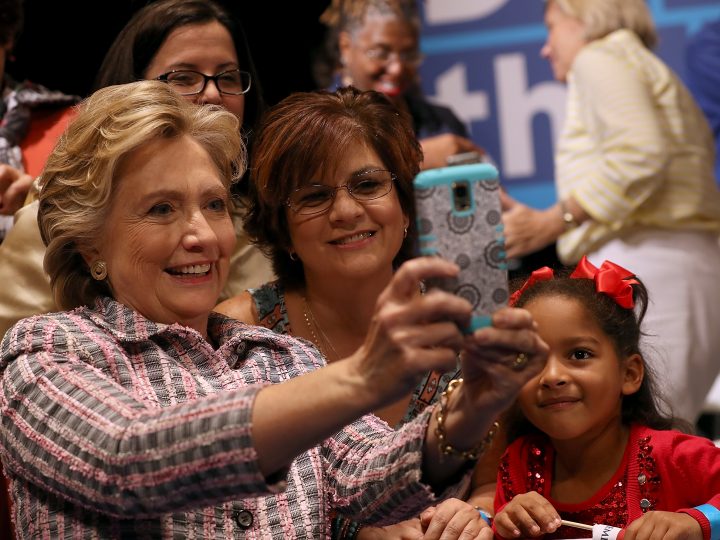 Hillary Clinton: Selfie with Fans