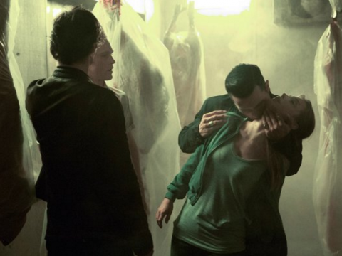 It's Feeding Time on The Vampire Diaries Season 8 Episode 1
