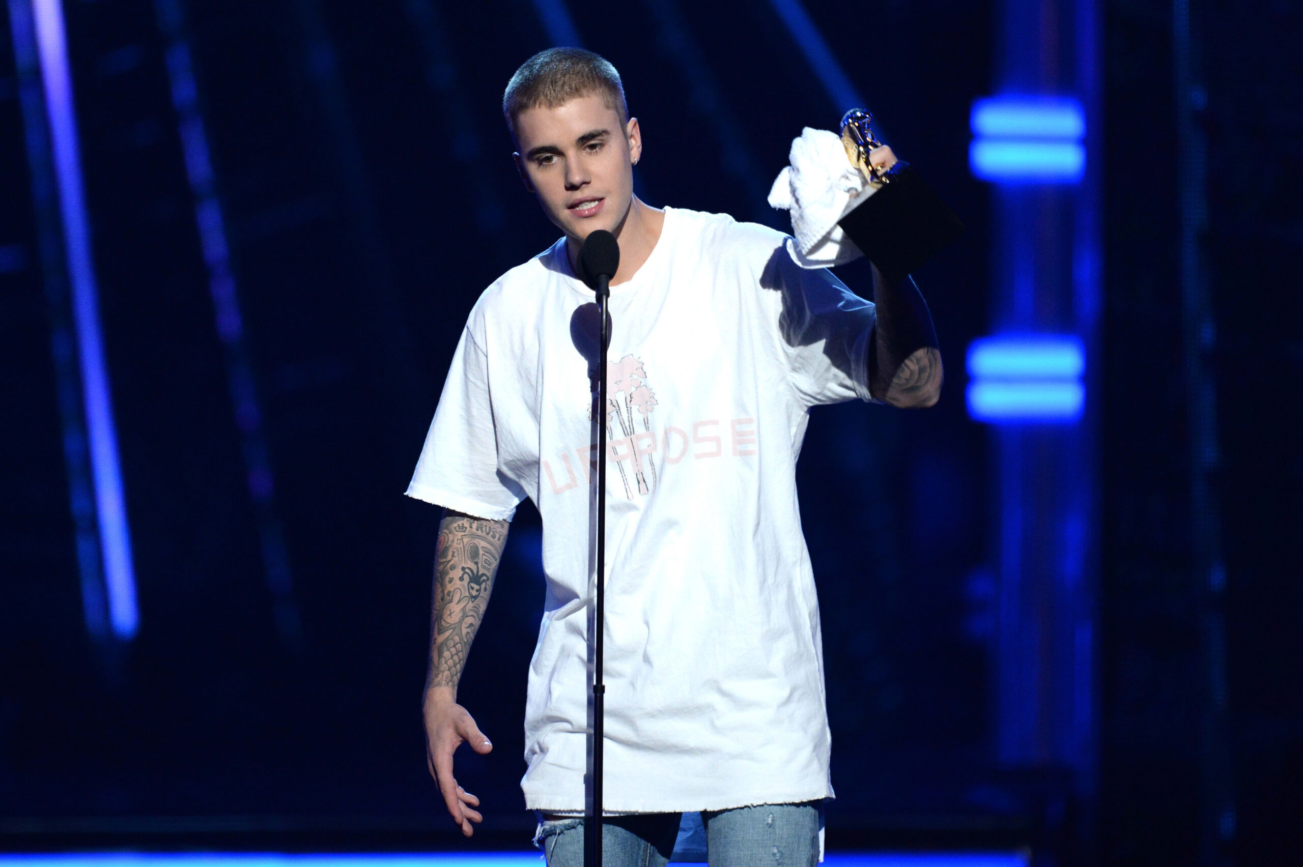 Justin Bieber The Douchiest Things He's Ever Done The Hollywood Gossip