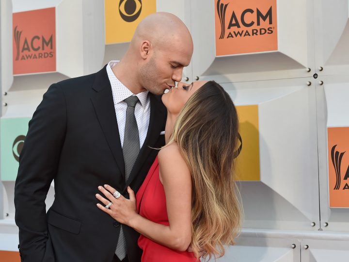 Mike Caussin Kisses Jana Kramer ACM Awards 2016