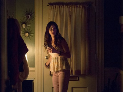 Seline Is Scared on The Vampire Diaries Season 8 Episode 1