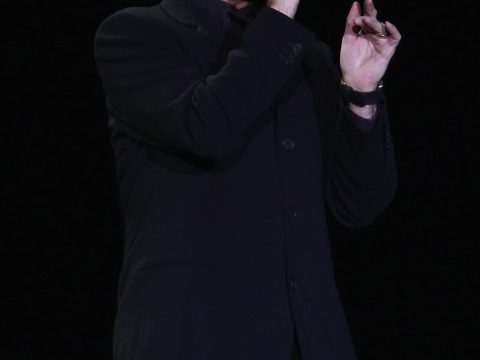 George Michael Sings