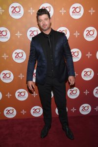 Robin Thicke Red Carpet Pic
