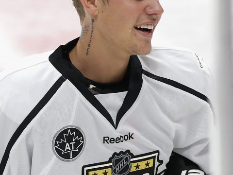 Justin Bieber Plays Hockey