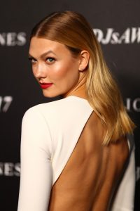 Karlie Kloss is Hot