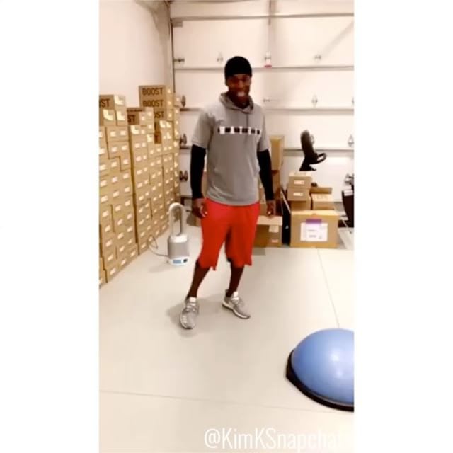 Kim Kardashian Sauna Suit Video The Hollywood Gossip