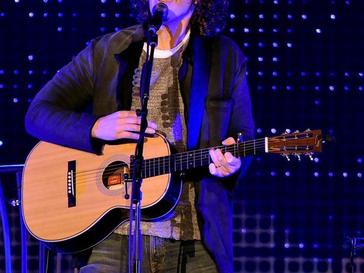 Chris Cornell as a Performer