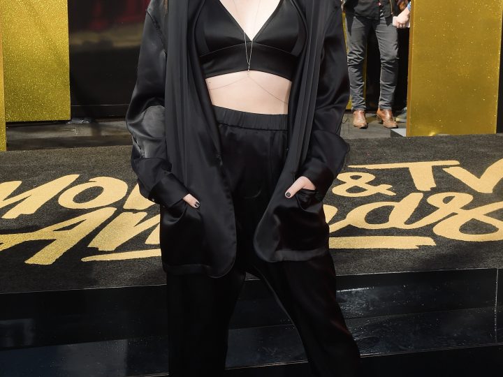 Noah Cyrus at 2017 MTV Awards