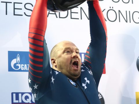 Steven Holcomb Photo