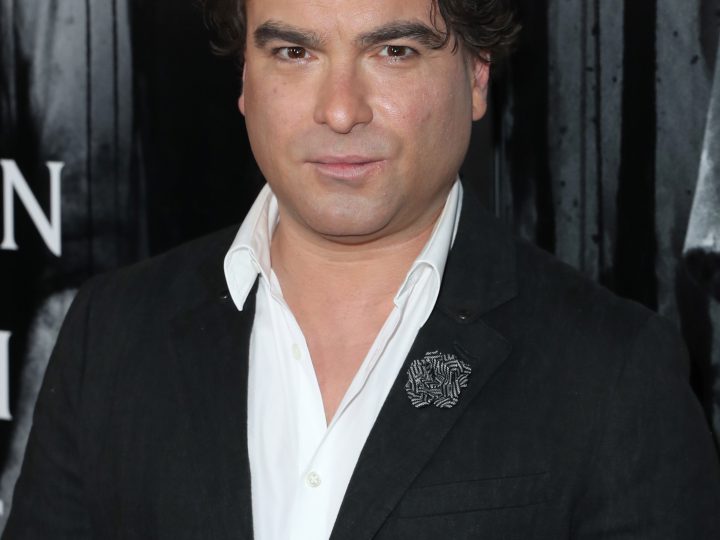 Johnny Galecki, Clean Shaven
