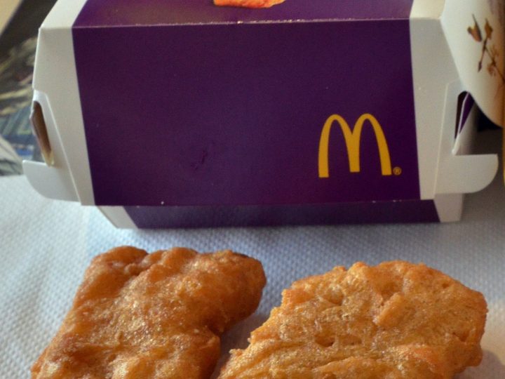 Woman Calls Police on McDonald’s Over Late Chicken Nuggets