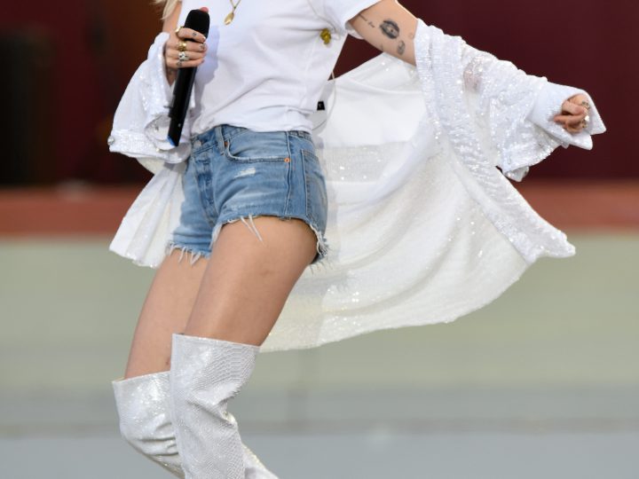 Miley Cyrus: Nude, Unrecognizable in Latest Photo!