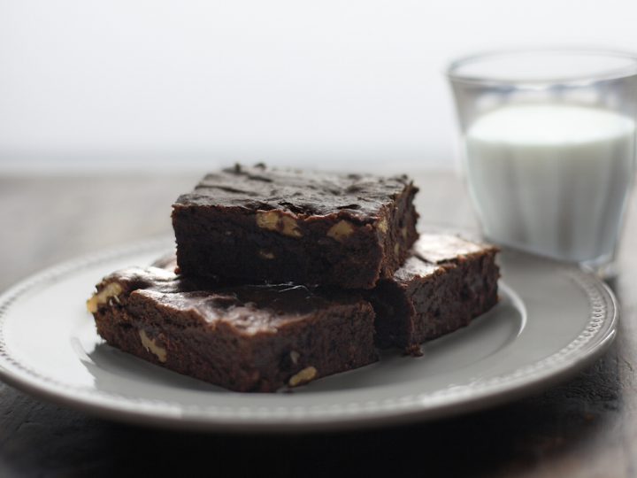 Mom Uses Breast Milk for Bake Sale Brownies, Horrifies Literally Everyone