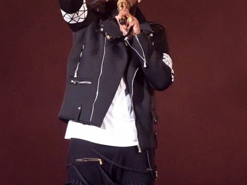 R. Kelly Sucks